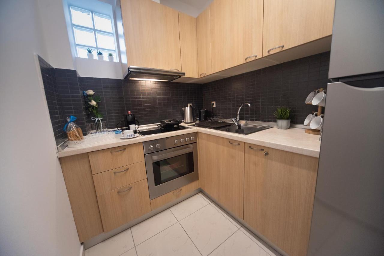Onar Modern Luxury Apartments カヴァラ エクステリア 写真