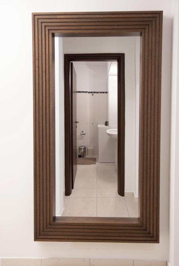 Onar Modern Luxury Apartments カヴァラ エクステリア 写真